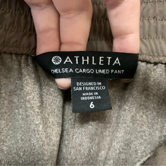 Athleta Chelsea Cargo Lined Pant in Brown Size 6 - Picture 11 of 12
